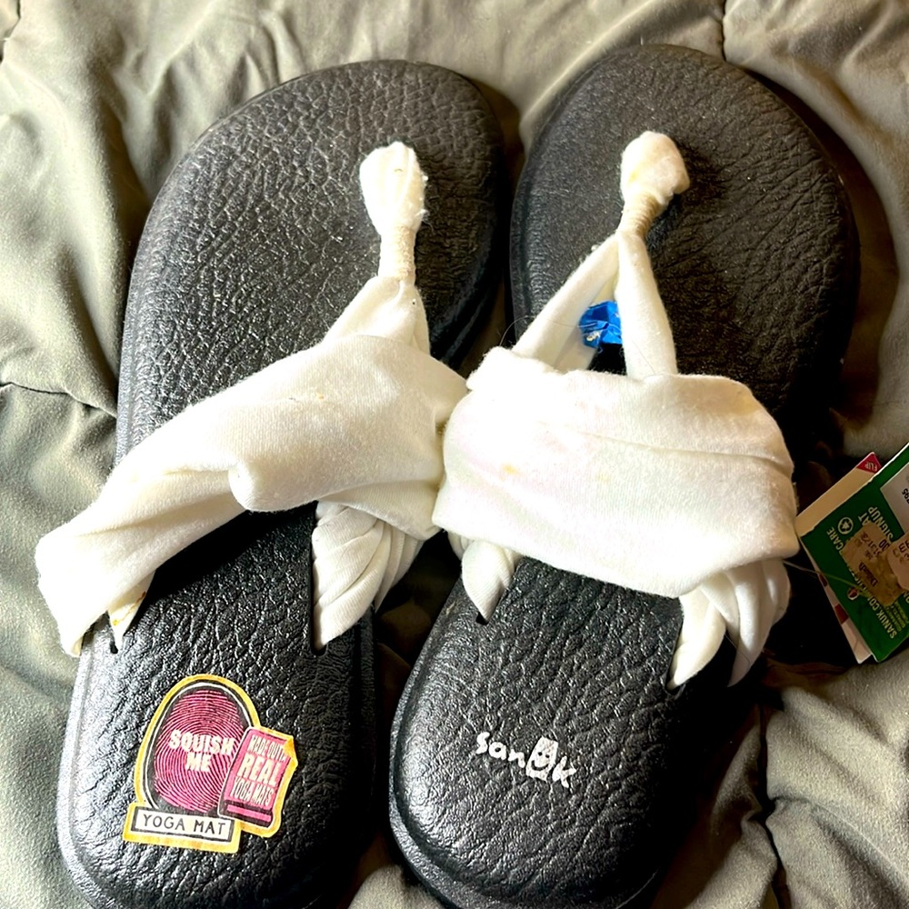 Sanuk Sandles